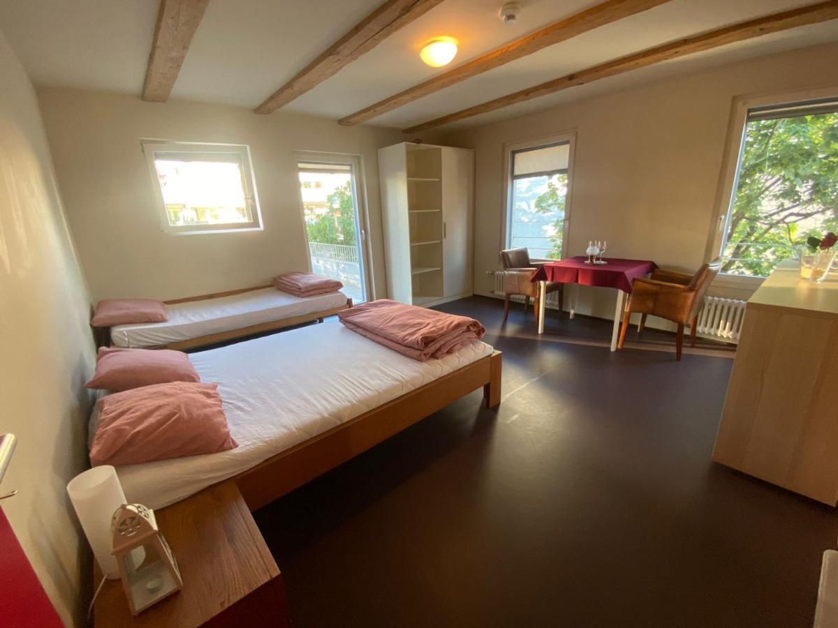 Zyba-Hotelzimmer-Vermietung Aesch Kanton Luzern Exteriör bild